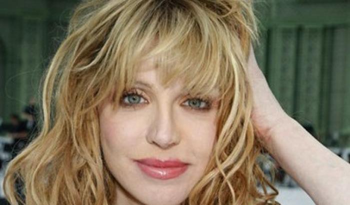 Courtney Love: no alle droghe, sì a sesso e shopping online