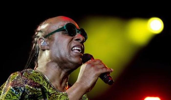 Stevie Wonder incanta Lucca