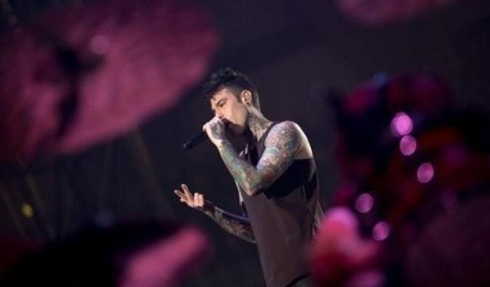 Fedez conquista Roma: in 10.000 al Palalottomatica