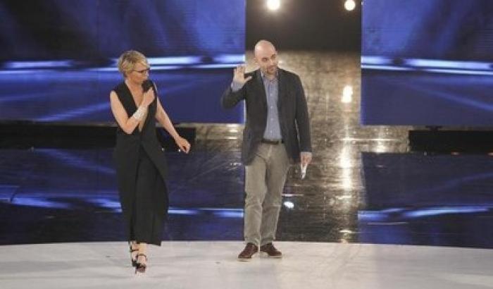 Roberto Saviano ad Amici: sono qui per parlare con i ragazzi