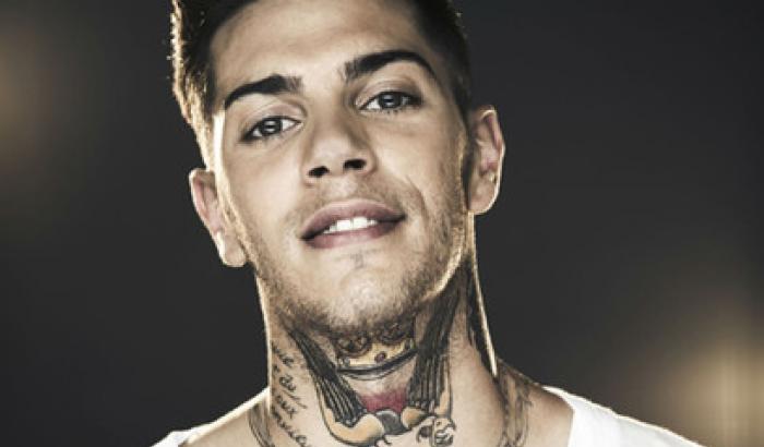 Emis Killa conduttore degli Mtv Awards 2015