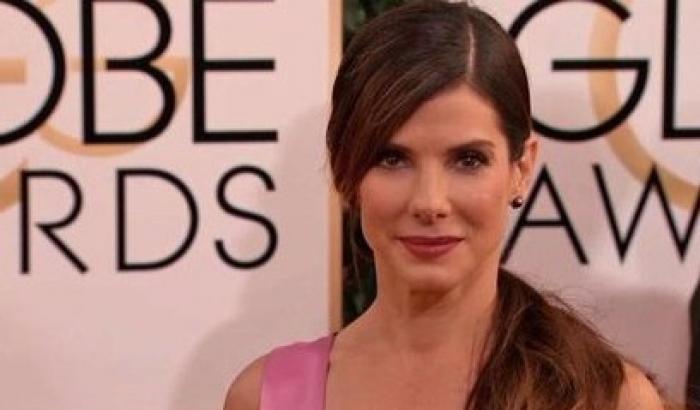 Sandra Bullock, People la incorona regina di bellezza