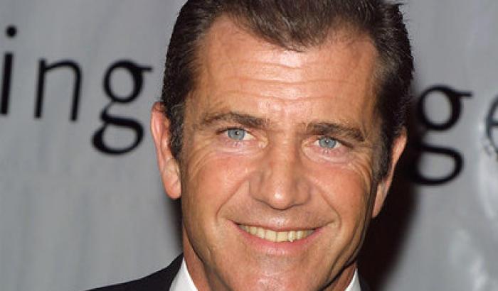 Guai per Mel Gibson: ha aggredito una fotografa