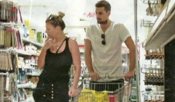 Emma Marrone e Fabio Borriello paparazzati a Roma: convivono