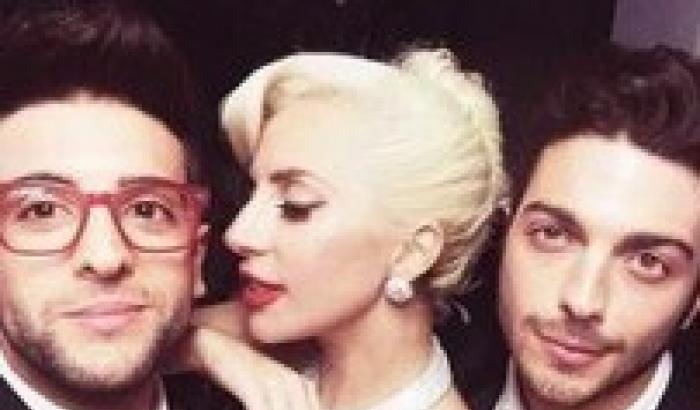 Selfie con Lady Gaga, il Volo festeggia il primo posto negli Usa