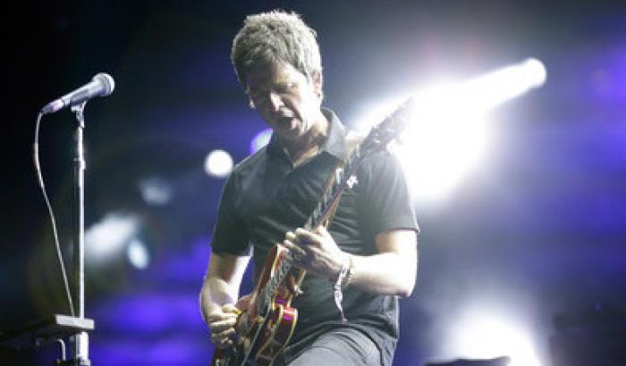 Noel Gallagher sugli One Direction: 'sono dei succhiacazzi'