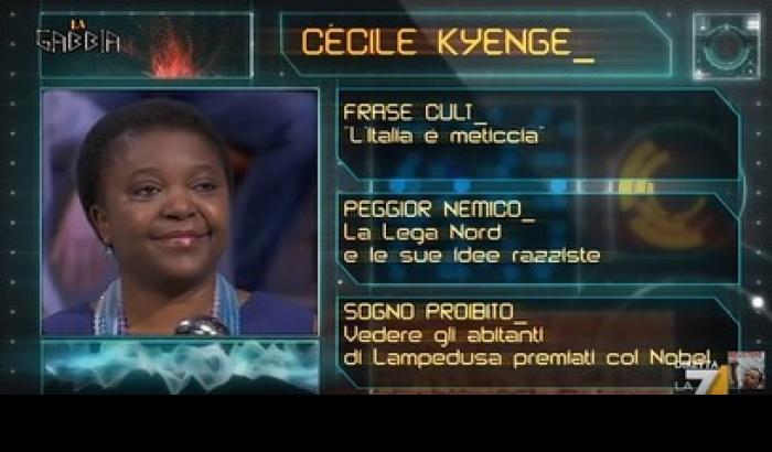 A La Gabbia ‘Buu’ razzisti contro la Kyenge. Il conduttore: deficienti!