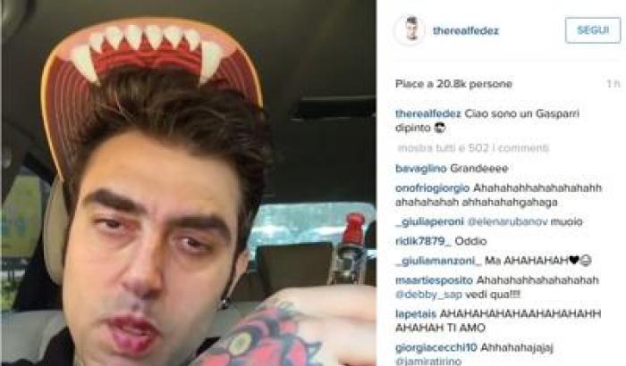 Fedez si trasforma in Gasparri su Instagram