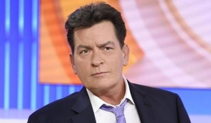 Charlie Sheen voleva pagare un sicario per uccidere l'ex fidanzata