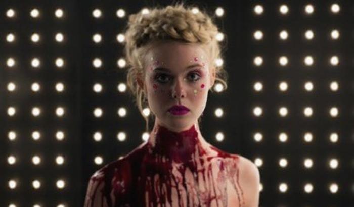 Cannes, nessun applauso per The Neon Demon