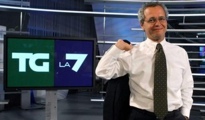 Inizia il tg de La7 ma lo studio è vuoto: ennesima figuraccia