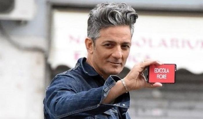 "Farabutti cialtroni e dilettanti!", Fiorello si scaglia contro i giornalisti