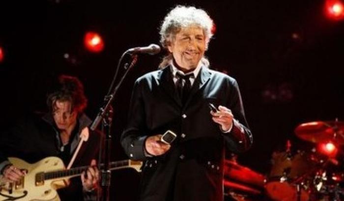 "Ho altri impegni": Dylan non ritirerà il Nobel