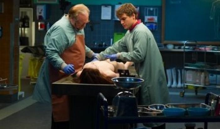 Il nuovo trailer di Autopsy: l'horror con Emile Hirsch