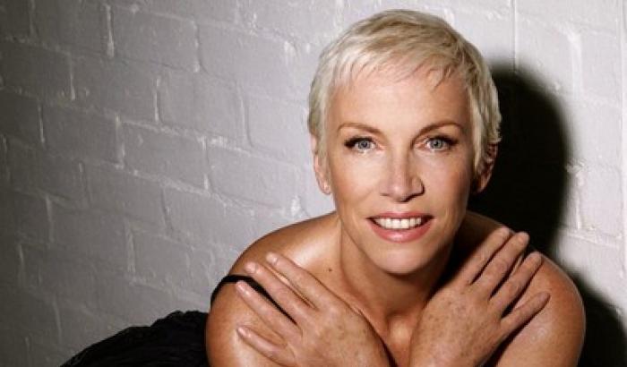 Annie Lennox, l'icona pop compie 62 anni