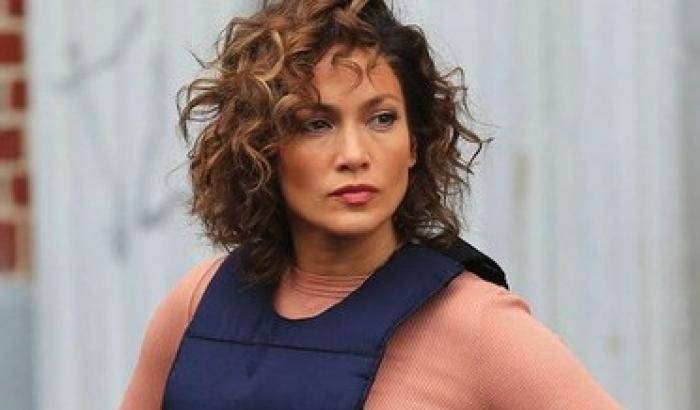 Da oggi su Infinity Jennifer Lopez in "Shades of blue"