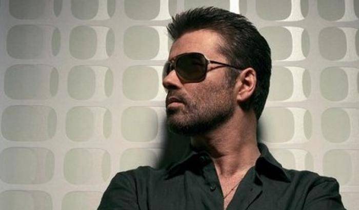 George Michael? In una cella frigorifera aspettando l'ok per i funerali