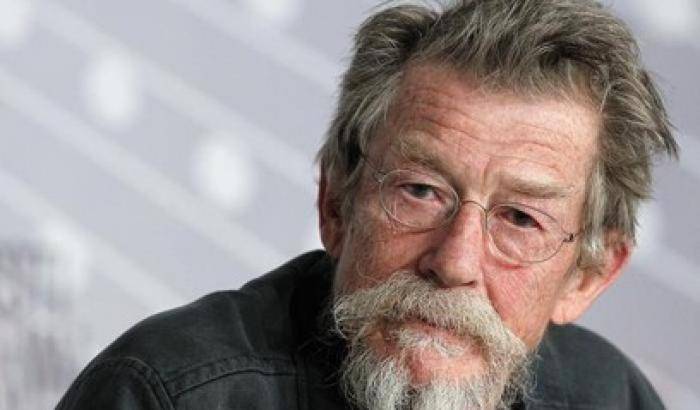 Addio all'attore inglese John Hurt