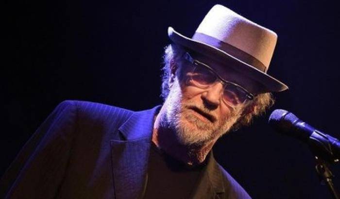 De Gregori si lamenta: l'ultimo mio disco live in vendita a mia insaputa