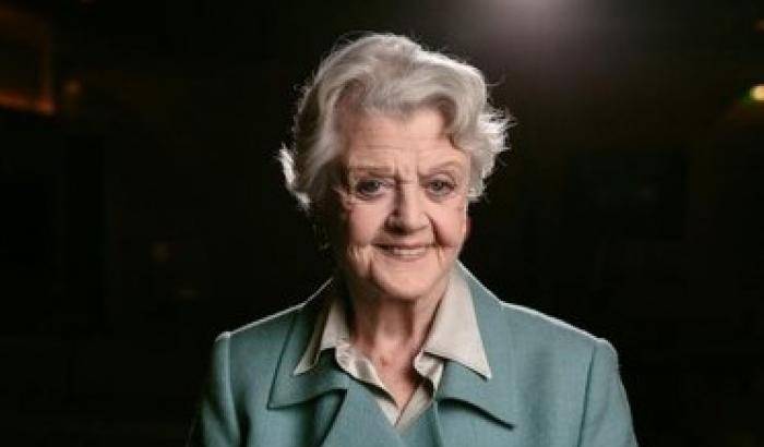 Angela Lansbury nel cast di Mary Poppins Returns