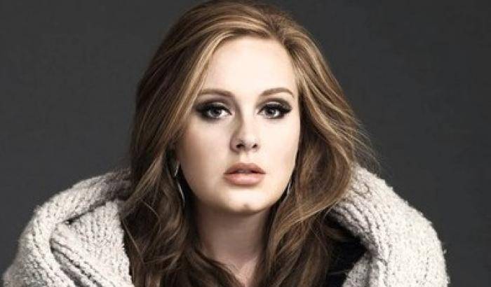 La rivelazione dal palco di Adele: sono sposata