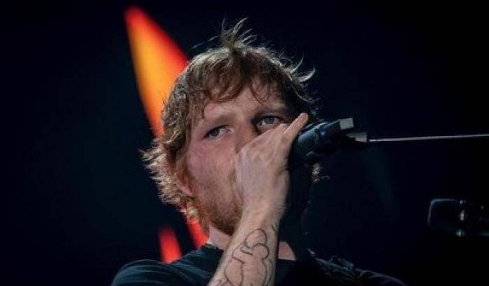 Ed Sheeran parte da Torino: 11mila in delirio