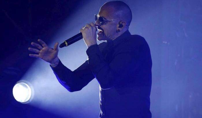 Chester Bennington, il cantante dei Linkin Park trovato impiccato