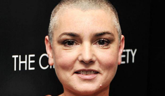 Sinead O'Connor in lacrime su Fb: "Sono sola e malata"