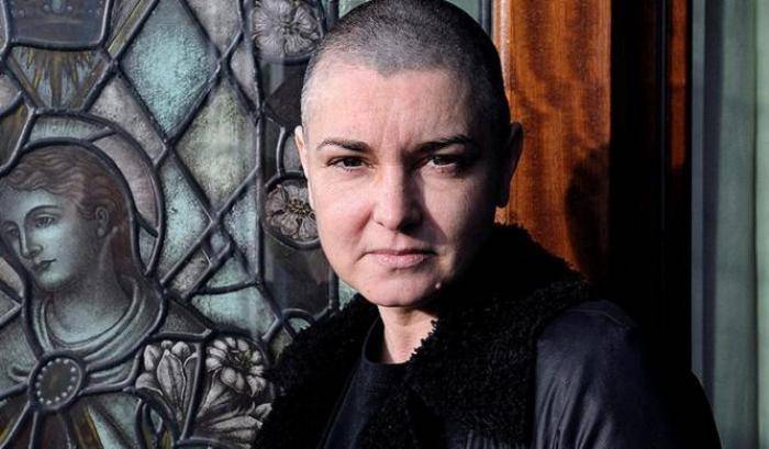 Sinead O'Connor: "Vivo un incubo. Non riesco a farcela, torno in ospedale"