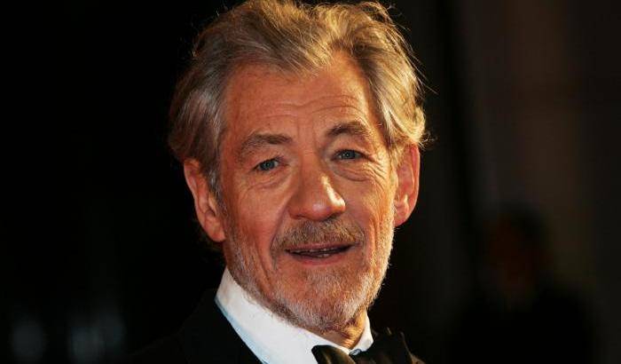 McKellen: "Se siete omosessuali, ditelo! Io sono molto più felice ora"