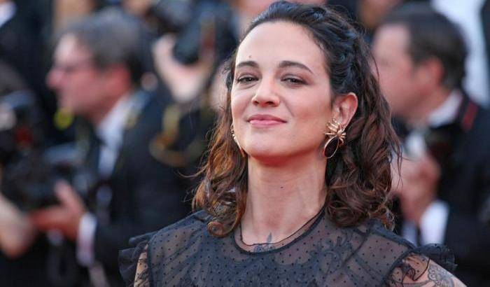 Asia Argento a Uma Thurman: fai pace con la tua anima, parla