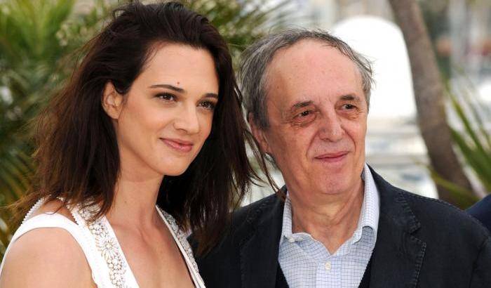 Dario Argento difende Asia: lei è pura accerchiata da maiali