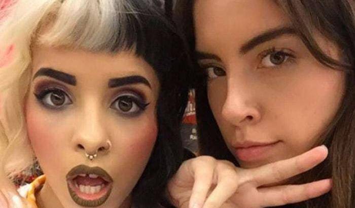 L'ex amica accusa Melanie Martinez: mi ha stuprata dopo avermi drogata