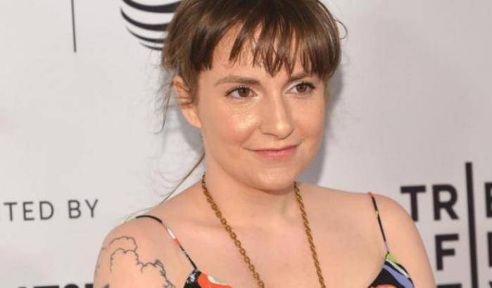 Lena Dunham: "Dopo 10 anni infernali ho tolto l'utero, soffrivo di endometriosi"