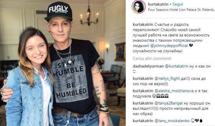 Magrissimo e pallido, la foto di Johnny Depp preoccupa i suoi fan