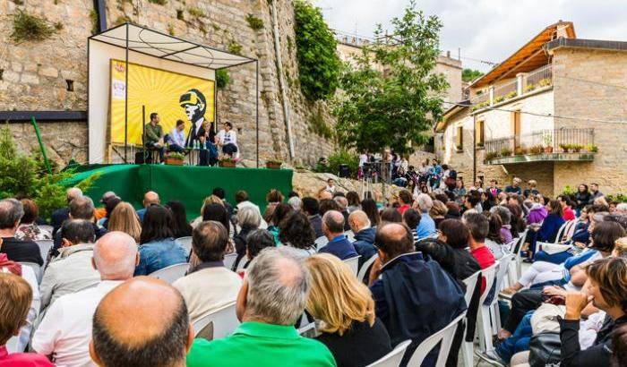 Libri e scrittori nel cuore della Barbagia: torna a Gavoi il festival L'Isola delle Storie