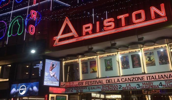 La Rai si adegua: a Sanremo solo le serate all'Ariston senza pubblico o eventi