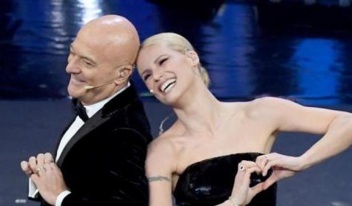 'La lega dell'amore': il video della performance di Bisio e Hunziker che ha fatto il pieno di applausi