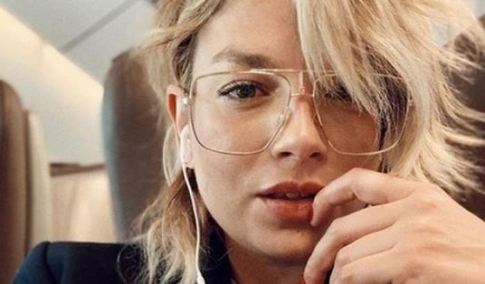 Emma Marrone prende una pausa: "Ho un problema di salute, devo fermarmi per un po'"