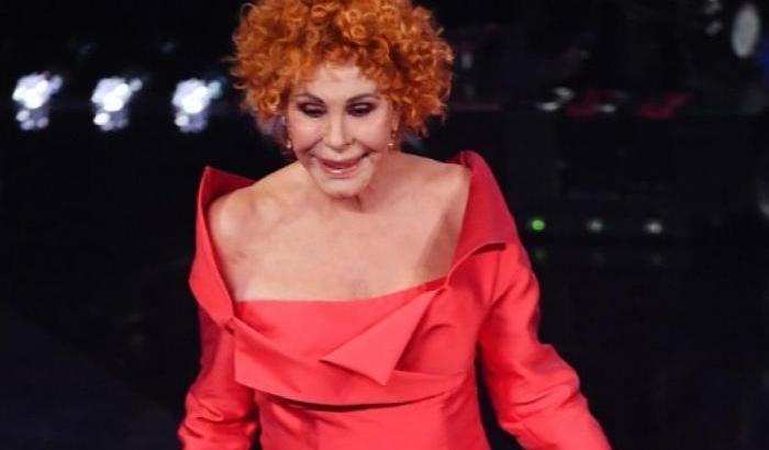 Ornella Vanoni: "Chiedo scusa a Liliana Segre per questo paese senza rispetto per il dolore"