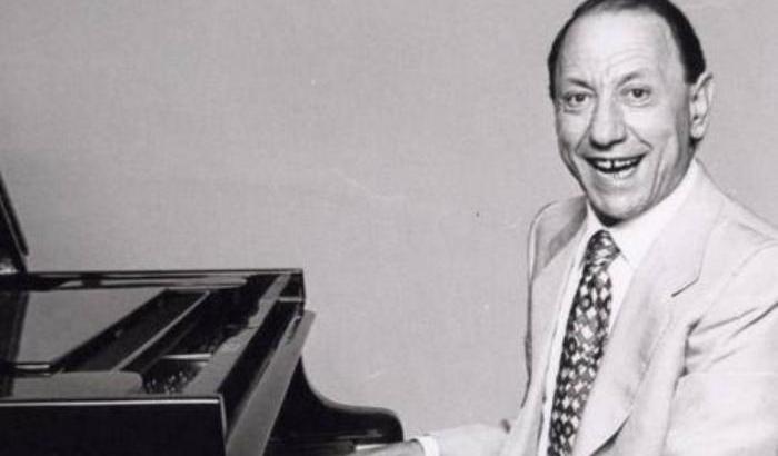 Renato Carosone, il 'rivoluzionario' che portò ritmo e ironia nella canzone italiana