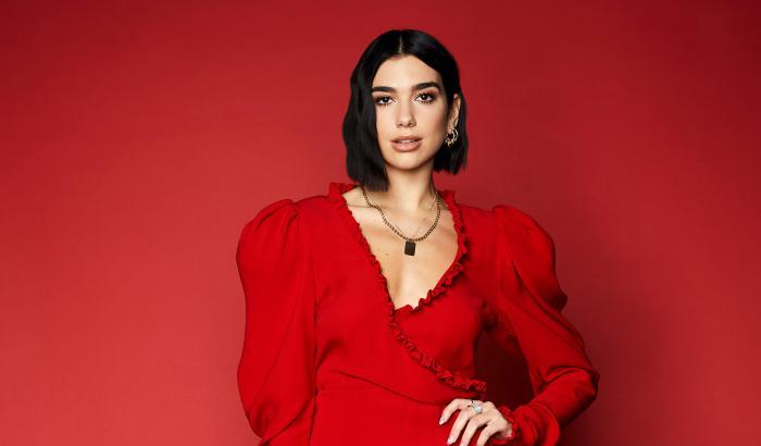 Dua Lipa rimanda le date del tour europeo a causa del Covid-19