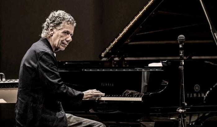 Addio a Chick Corea, indimenticabile musicista jazz e artista totale