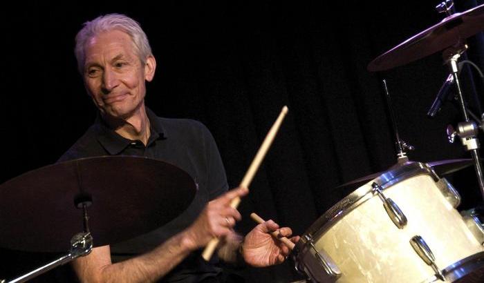 Muore Charlie Watts, storico batterista dei Rolling Stones