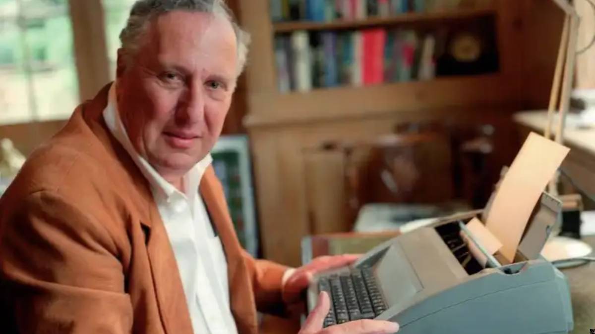 Addio a Frederick Forsyth, il maestro del thriller politico