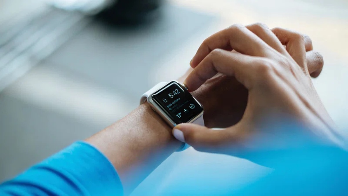 Smartwatch: tutti connessi ma senza diventarne succubi