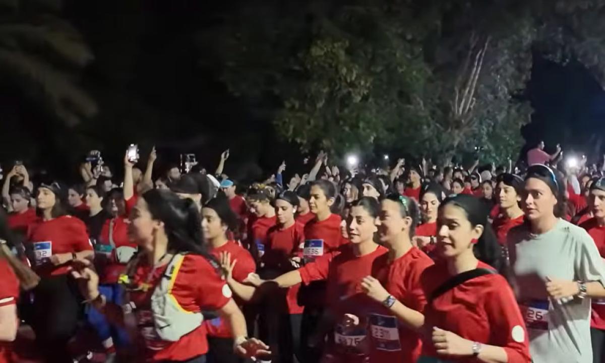 Arresti in Iran per una maratona corsa da donne senza velo
