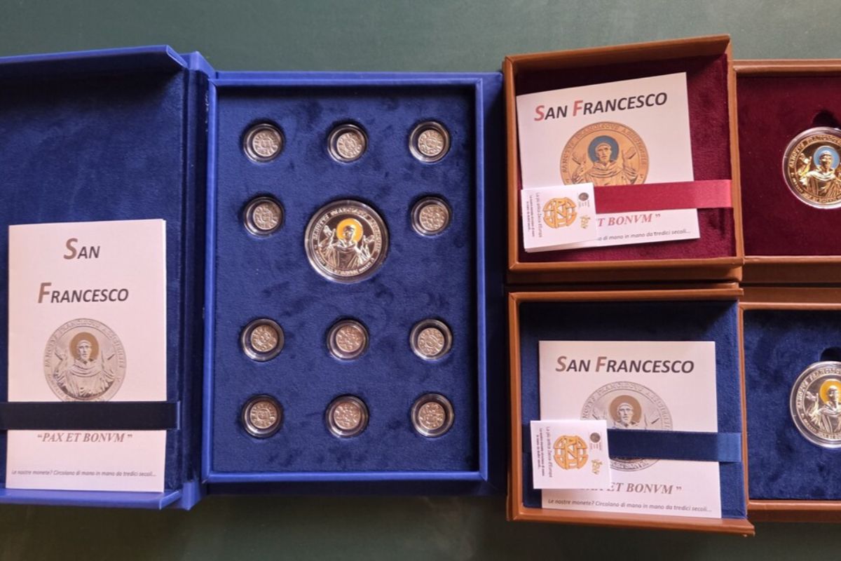 La Zecca di Lucca dedica una medaglia a San Francesco