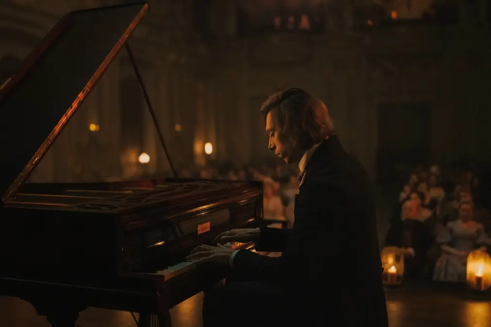 “Chopin, notturno a Parigi” al cinema questo mese dopo due anni di riprese
