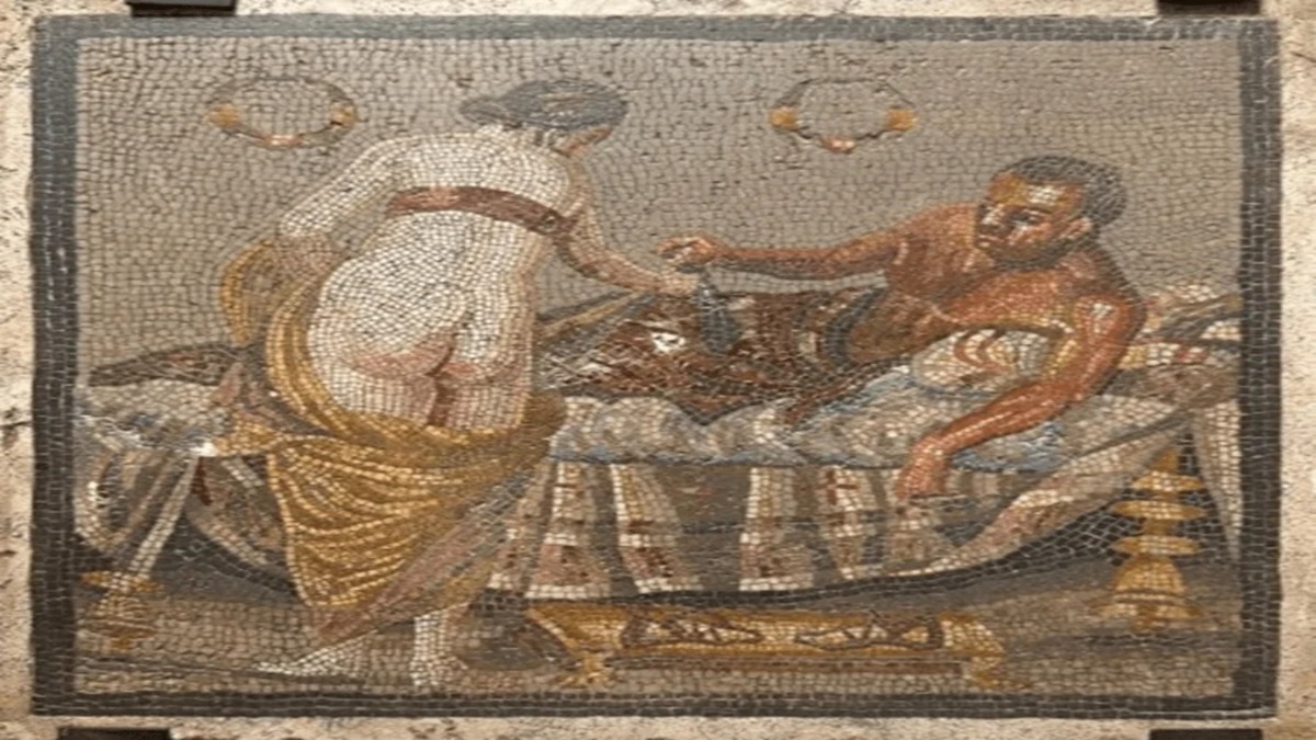 Il mosaico con la coppia di amanti non è legato a Pompei Fonte: adnkronos.com